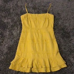 Yellow, ruffly summer dress!✨
